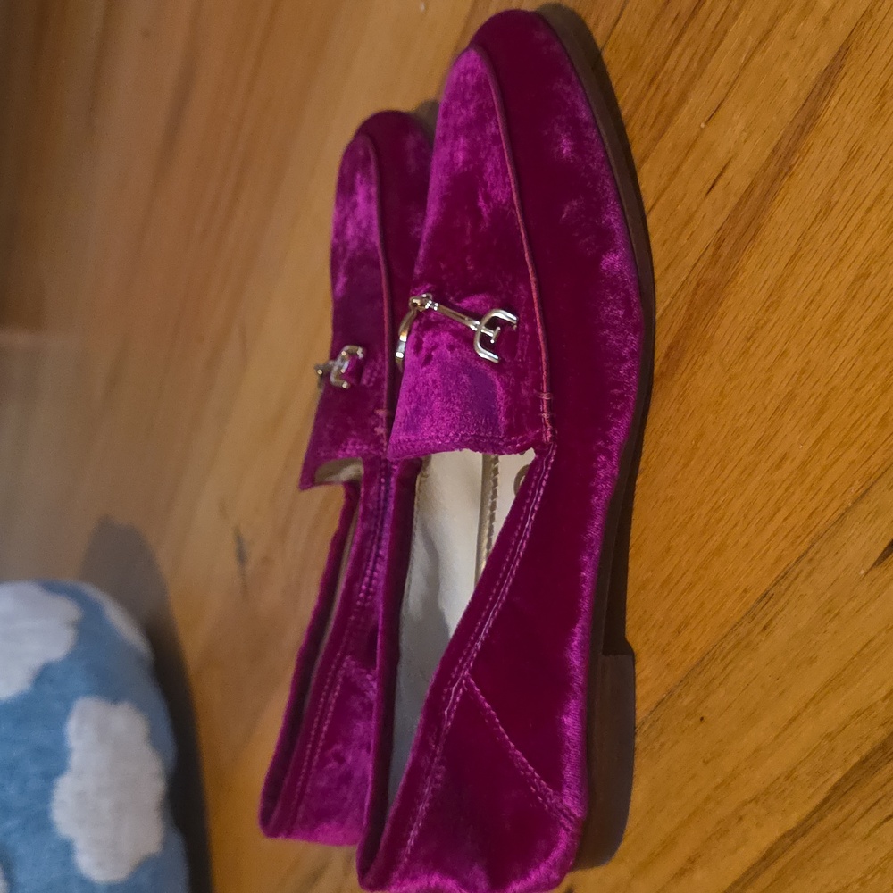 Sam Edelman Loraine Bit Loafer in Raspberry Velvet: Size 7 - Picture 3 of 6